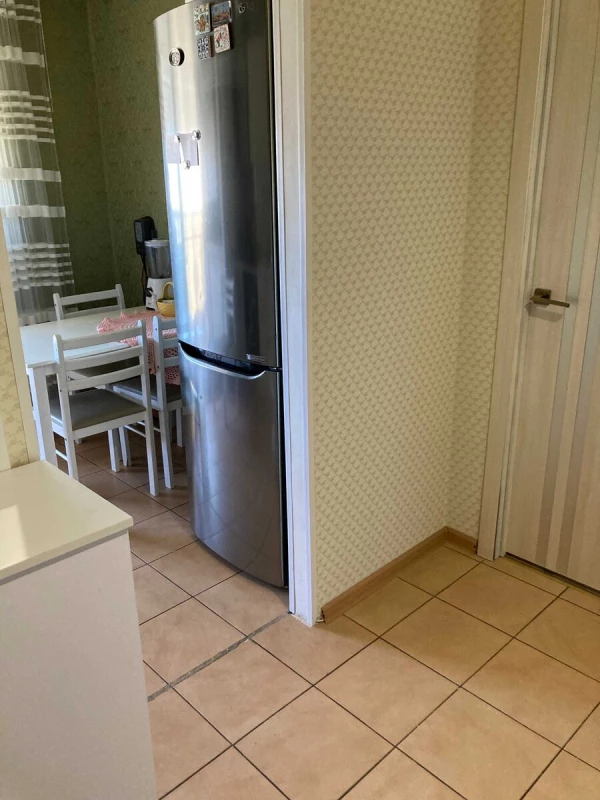 Квартира 2-кімн. продаж Авангард – 42 м², Авангард — 9/15