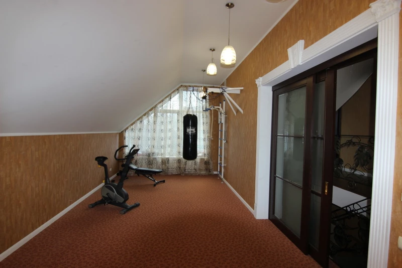 Будинок 4-кімн. продаж Дніпро, Індустріальний – 240 м², Дніпро — 8/10