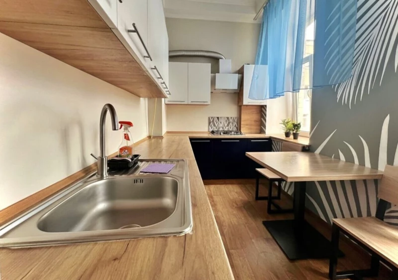Квартира 5-кімн. продаж Київ, Шевченковский – 76 м²
