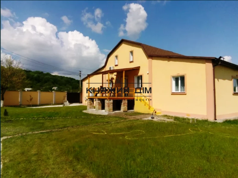 Будинок 0-кімн. продаж Підгірці – 278 м²