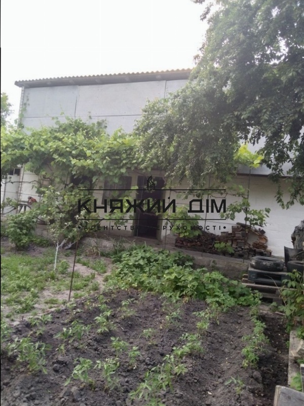Будинок 0-кімн. продаж Погреби – 43 м²