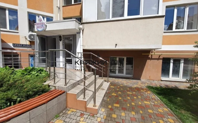 Комерційна нерухомість – 32 м²