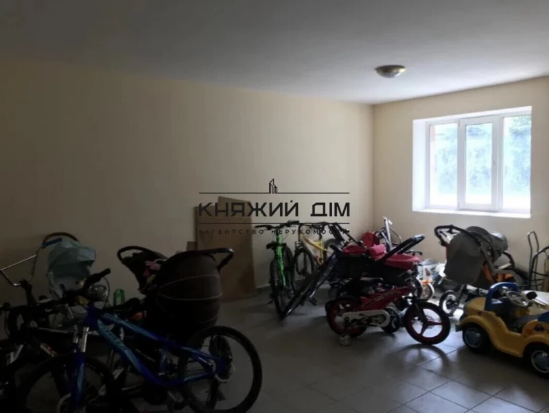 Комерційна нерухомість – 32 м², Святопетрівське — 6/7