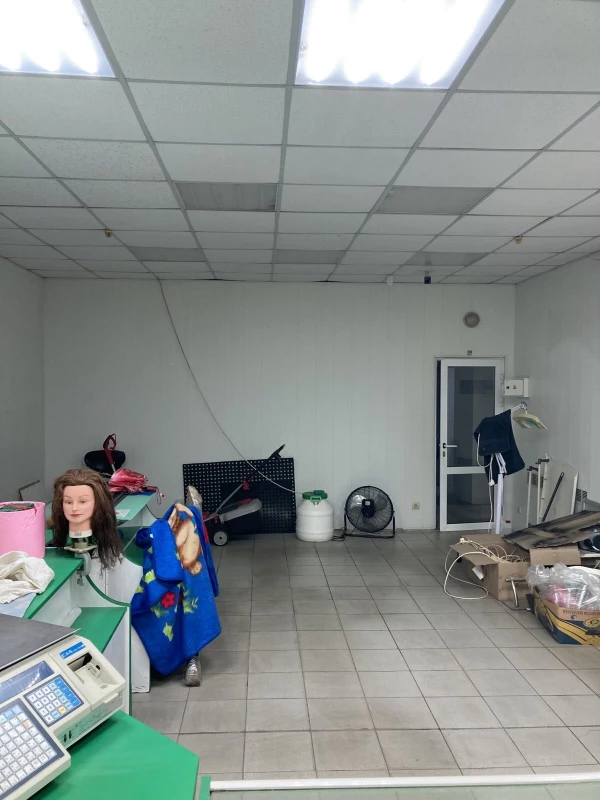 Комерційна нерухомість – 38 м², Дніпро — 3/5