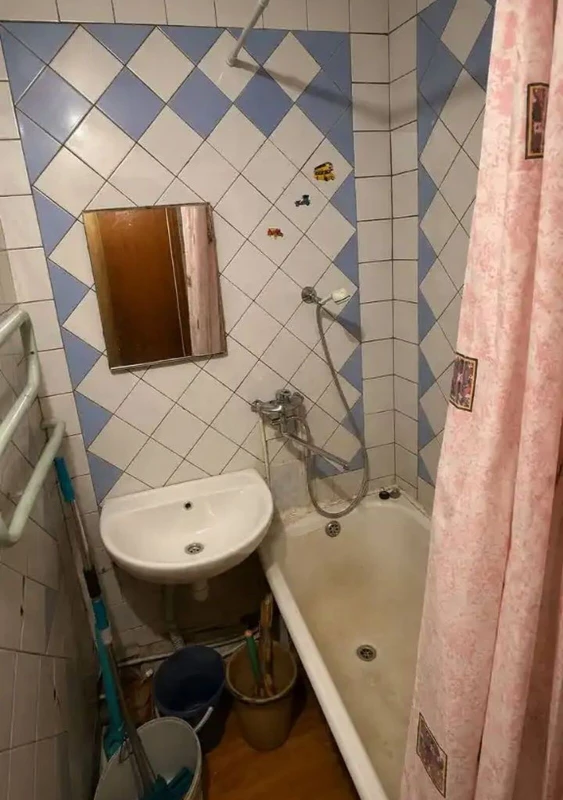 Квартира 4-кімн. продаж Дніпро, Индустриальный р-н – 55 м², Днепр — 8/10