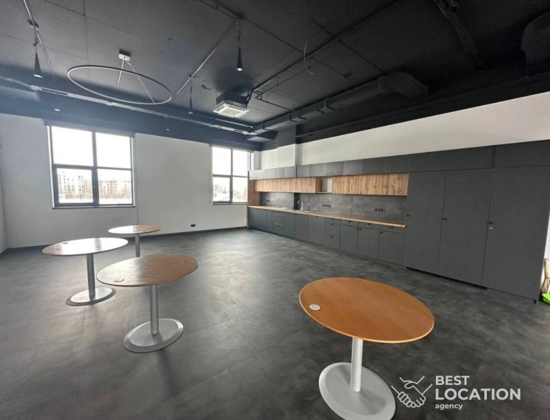 Комерційна нерухомість – 820 м², Львов — 4/9