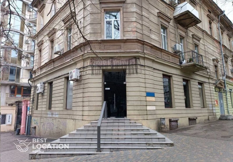 Комерційна нерухомість – 94.2 м²