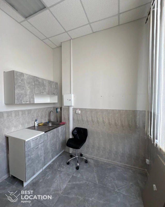 Комерційна нерухомість – 86 м², Лиманка — 6/8