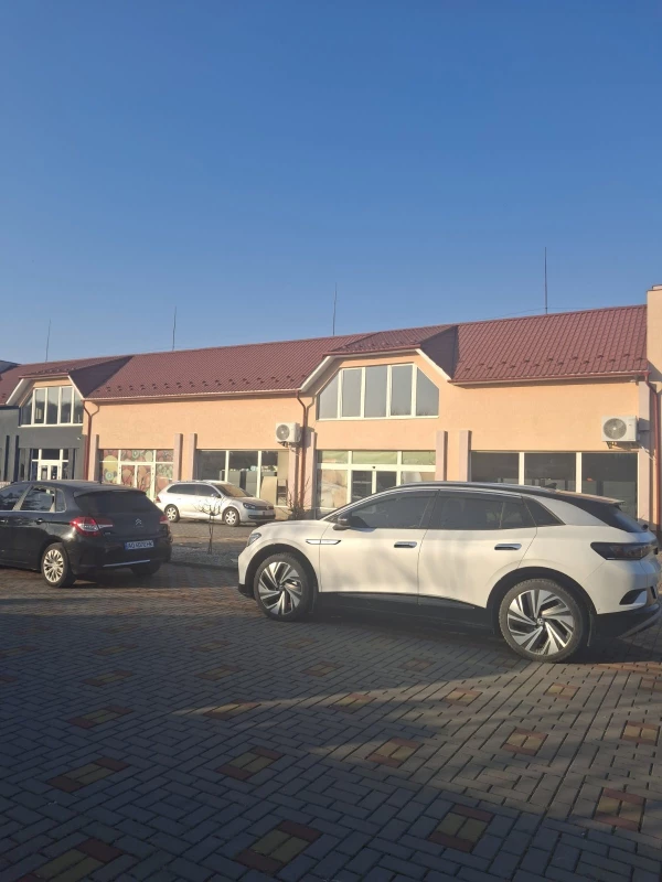 Комерційна нерухомість – 67.7 м², Іршава — 3/8