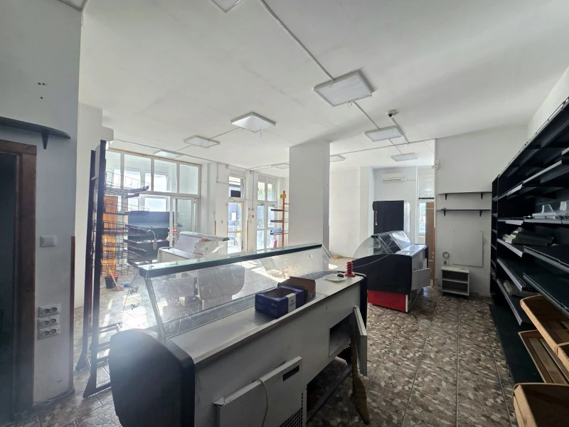 Комерційна нерухомість – 80 м², Львів — 13/15