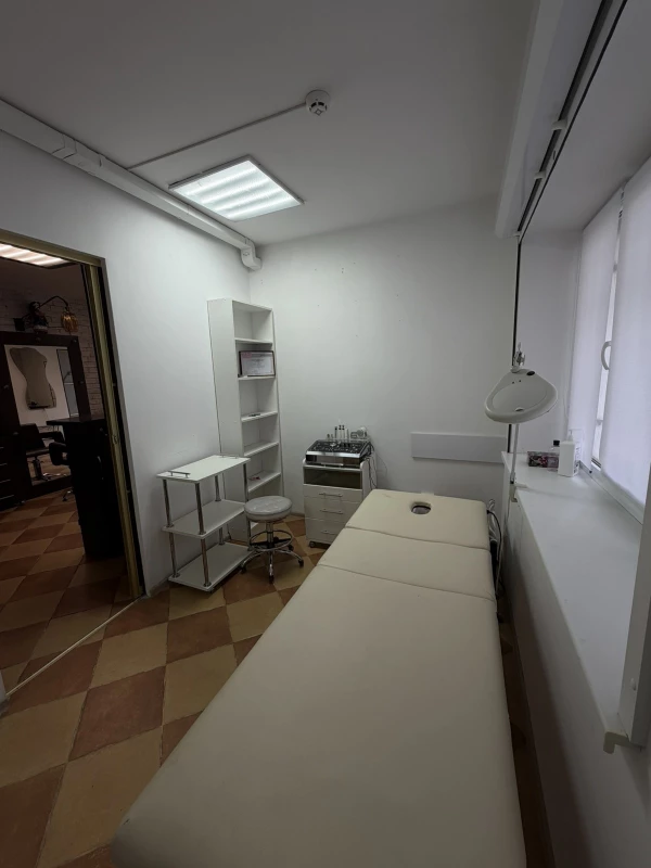 Комерційна нерухомість – 43 м², Нововолинськ — 12/15