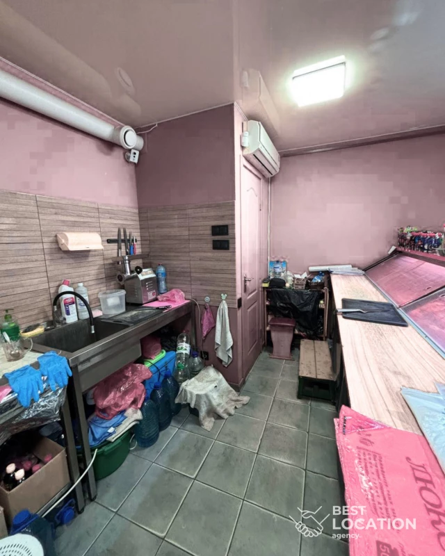 Комерційна нерухомість – 30.7 м², Кропивницький — 6/7