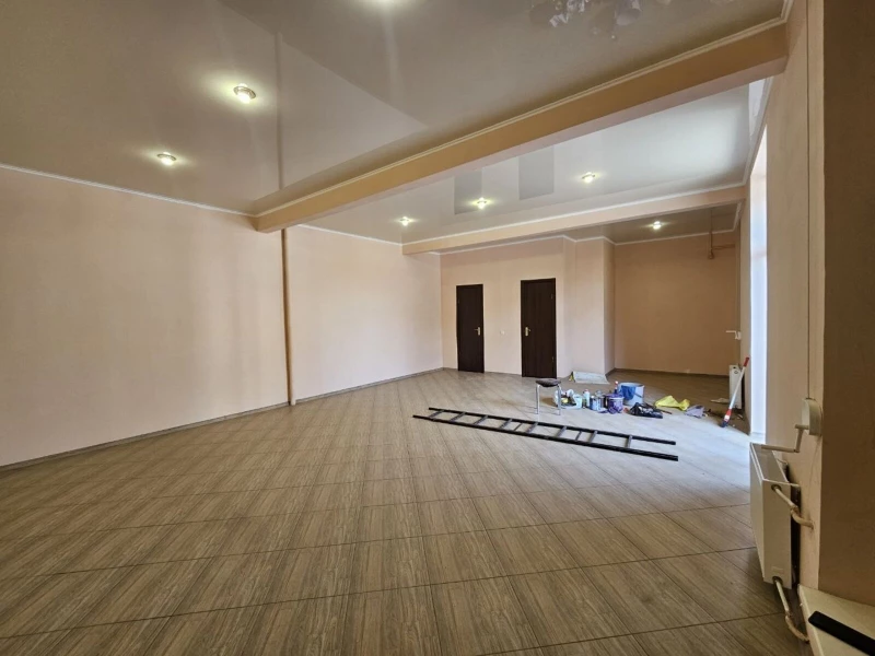 Комерційна нерухомість – 54 м², Нововолинськ — 5/8