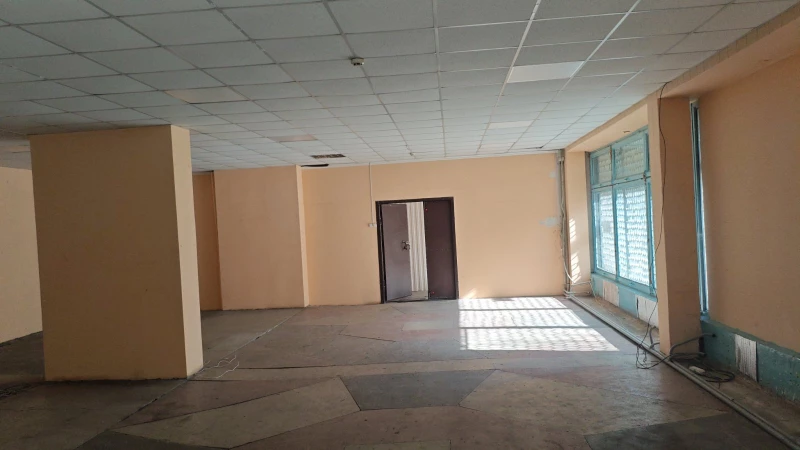 Комерційна нерухомість – 300 м², Коростень — 8/12