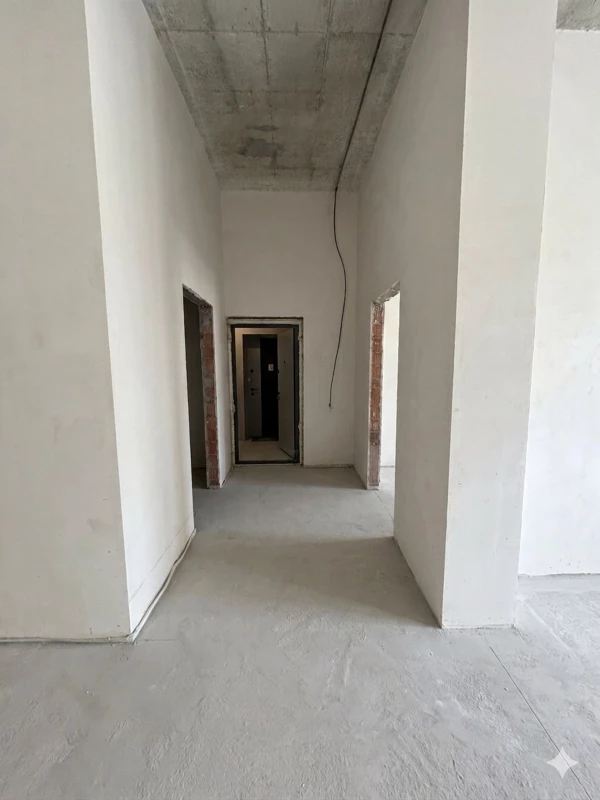 Комерційна нерухомість – 53 м², Поляна — 8/9