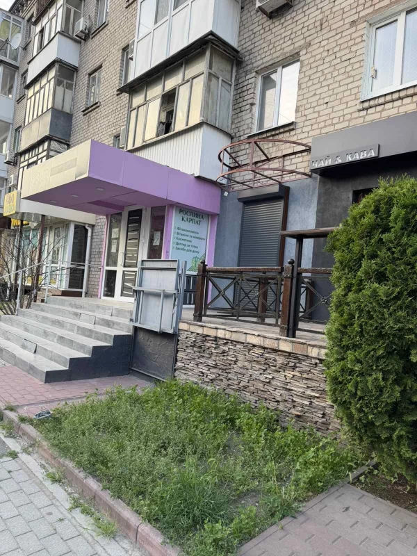 Комерційна нерухомість – 44 м²