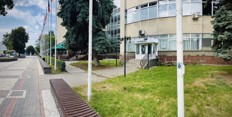 Комерційна нерухомість – 370 м²