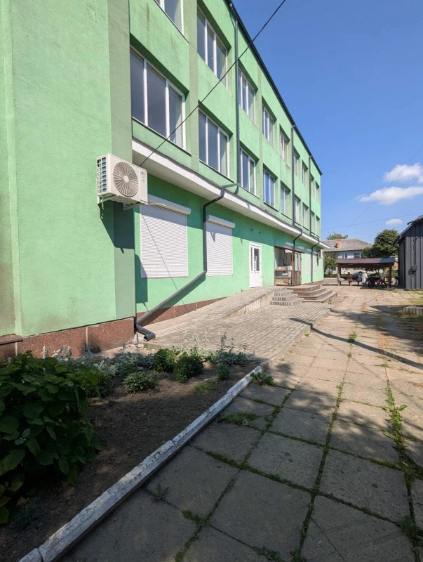 Комерційна нерухомість – 110 м², Іваничі — 4/15