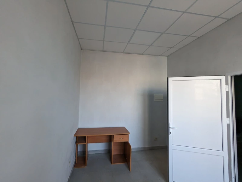 Комерційна нерухомість – 110 м², Іваничі — 13/15