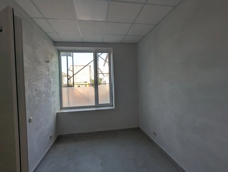 Комерційна нерухомість – 110 м², Іваничі — 14/15