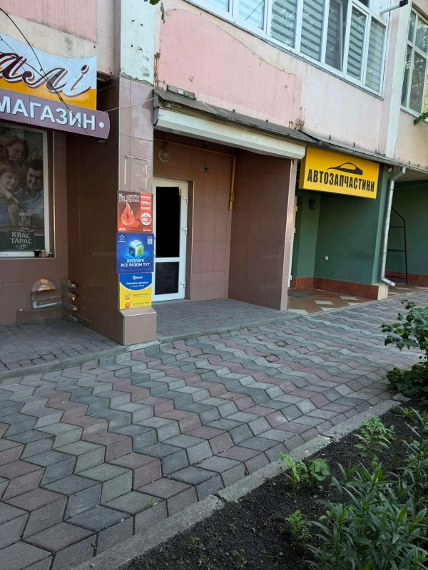 Комерційна нерухомість – 74.9 м², Теребовля — 2/11
