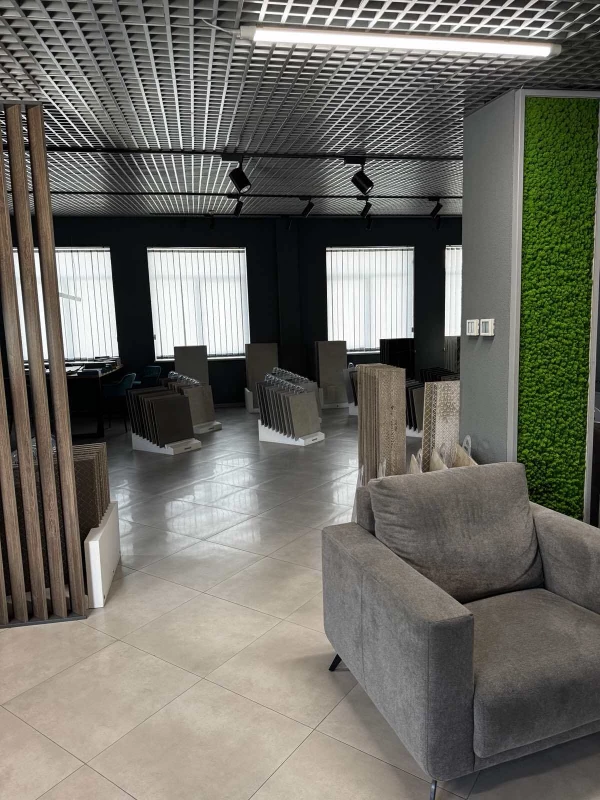 Комерційна нерухомість – 140 м², Солонка — 12/15