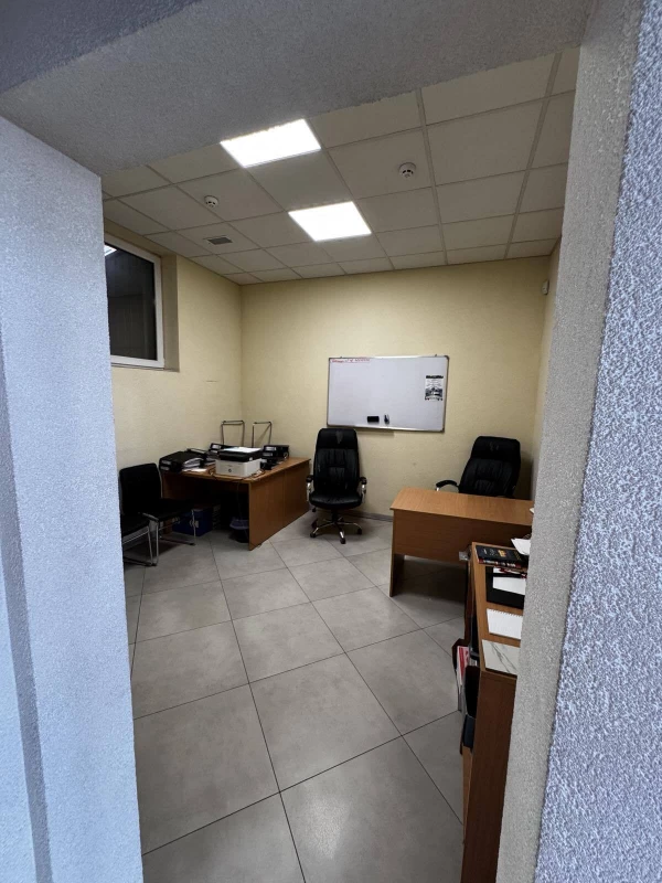 Комерційна нерухомість – 140 м², Солонка — 14/15