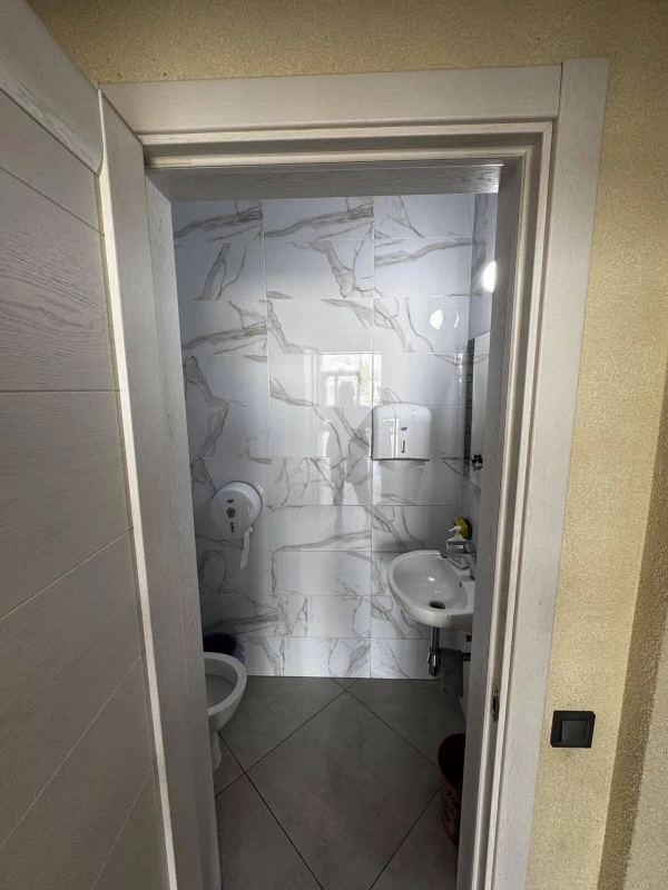 Комерційна нерухомість – 140 м², Солонка — 15/15