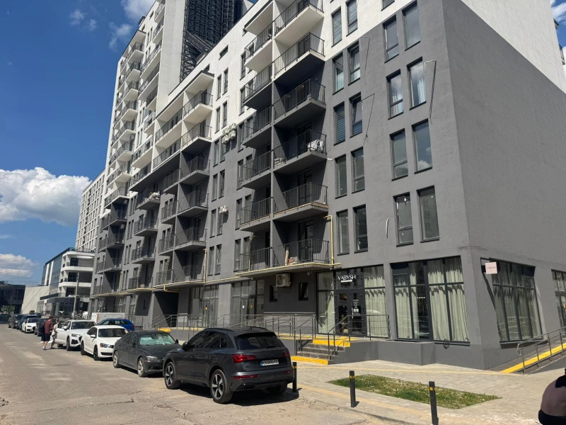 Комерційна нерухомість – 96 м², Львів — 6/10