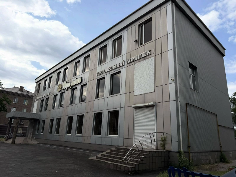 Комерційна нерухомість – 350.3 м², Кривой Рог — 3/15