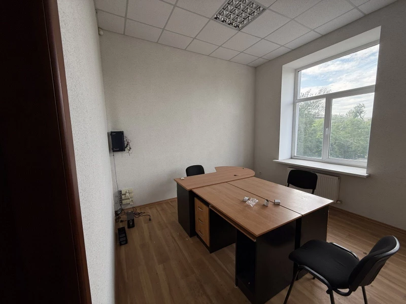 Комерційна нерухомість – 350.3 м², Кривой Рог — 10/15