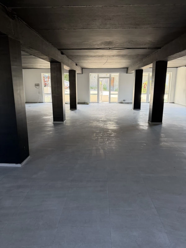 Комерційна нерухомість – 173 м², Кременец — 11/12