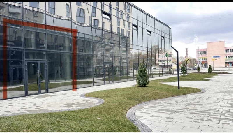 Комерційна нерухомість – 112 м², Львів — 2/8