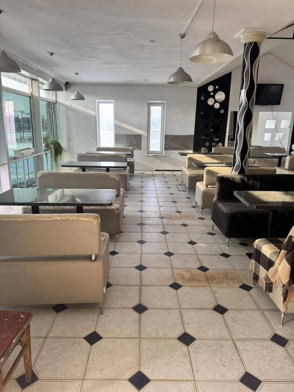Комерційна нерухомість – 250 м²