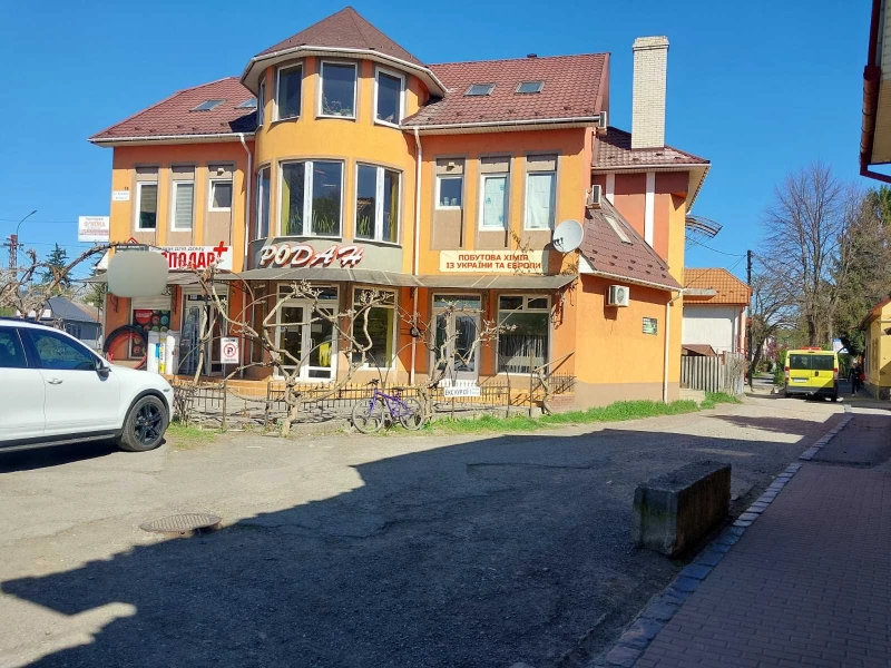 Комерційна нерухомість – 85.8 м², Берегове — 4/8