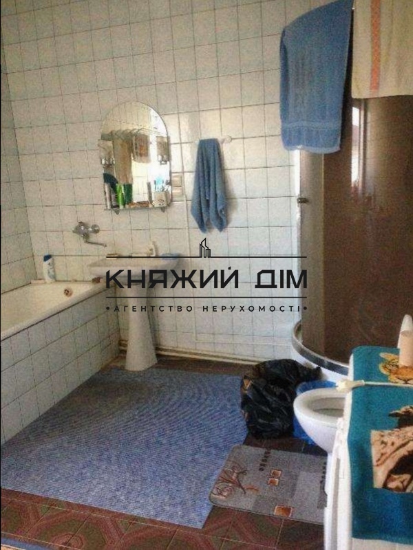 Будинок 0-кімн. продаж Старе – 217 м², Старе — 7/10