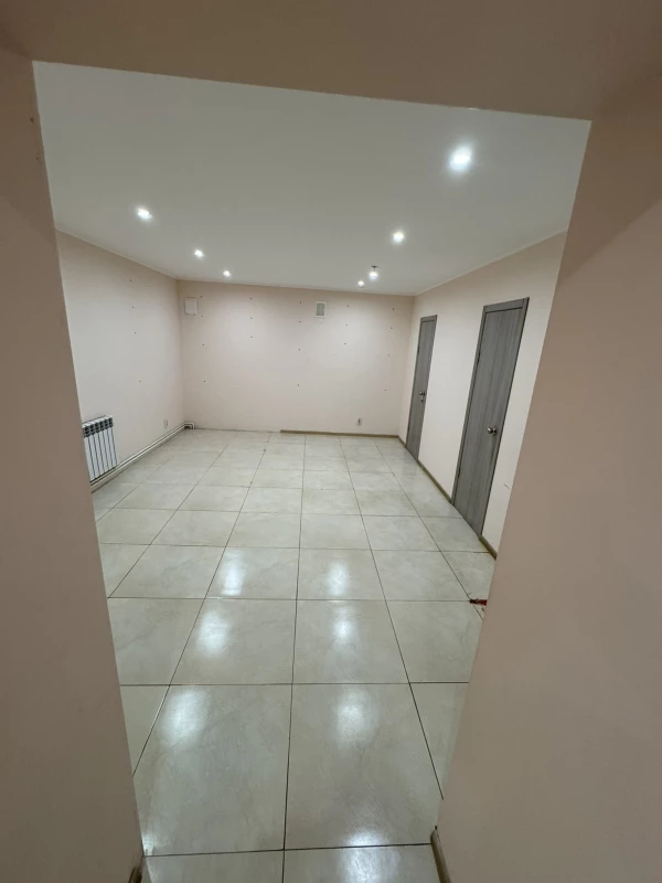 Комерційна нерухомість – 42.1 м², Златополь — 10/14