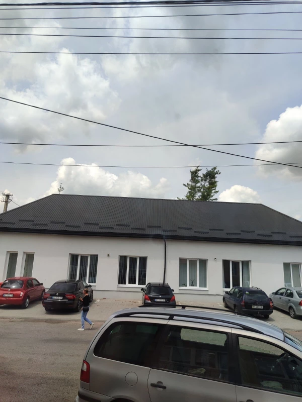 Комерційна нерухомість – 70 м², Хыров — 7/10
