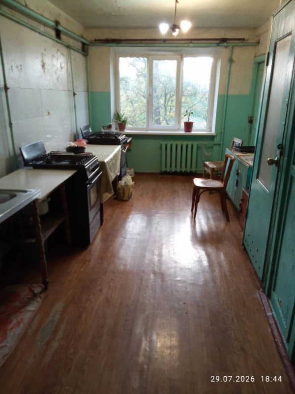 В Рассрочку, за перекридитование , Продажа комнаты  13 кв.м. в общежитии на 44 квартале., Кривой Рог — 9/13
