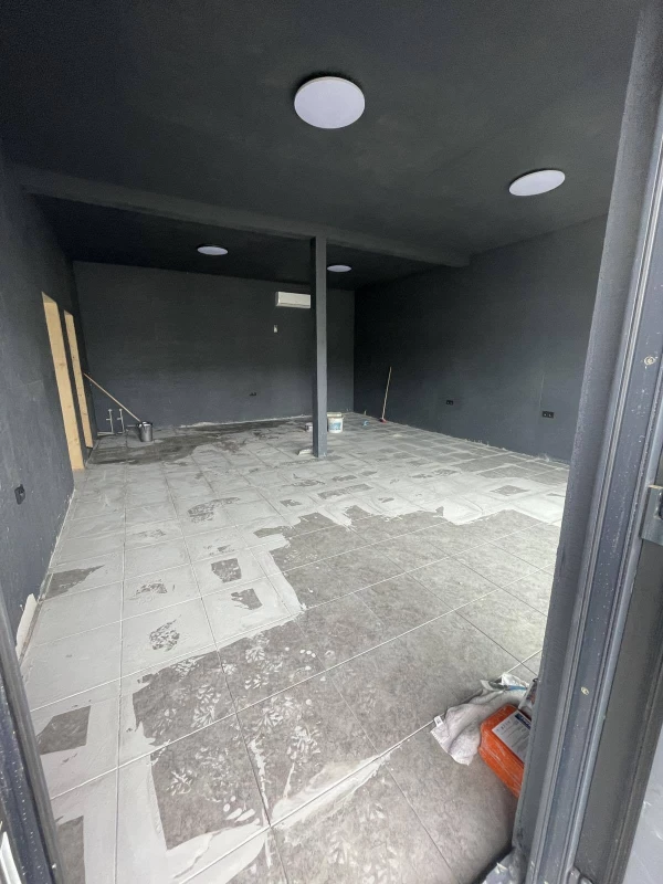 Комерційна нерухомість – 180 м², Яблоница — 15/15