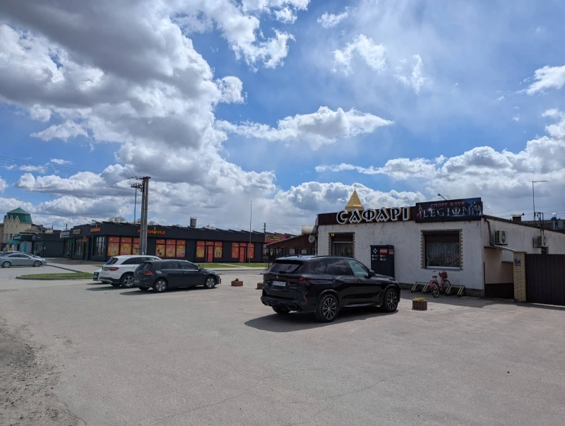 Комерційна нерухомість – 200 м², Слобода — 3/8