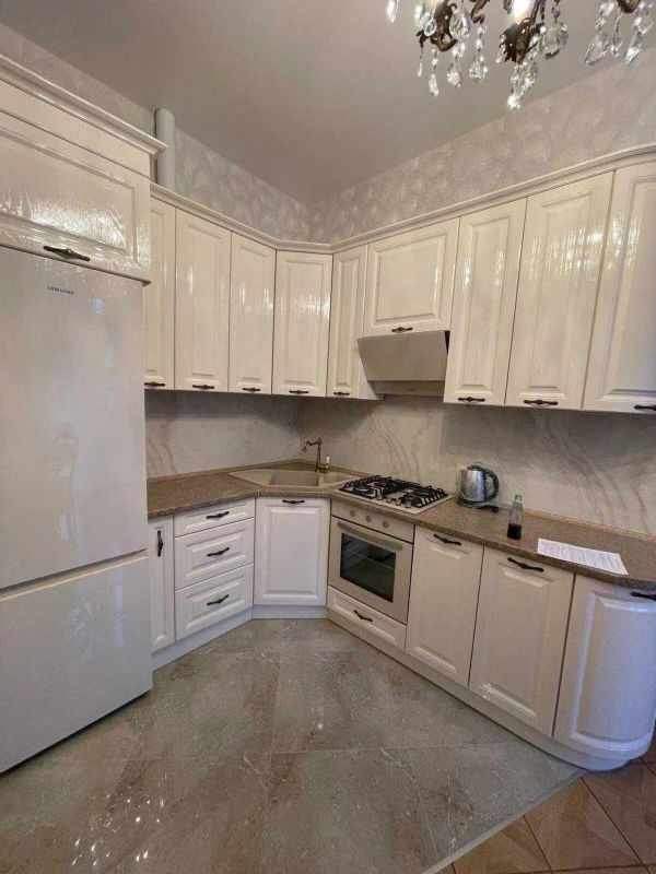 Квартира 2-кімн. оренда Львів, Галицкий – 40 м², Львов — 2/10
