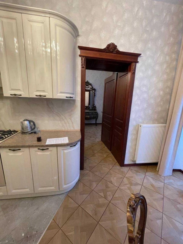 Квартира 2-кімн. оренда Львів, Галицкий – 40 м², Львов — 4/10