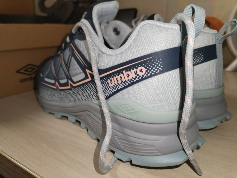 Женские кроссовки umbro, Полтава — 4/6