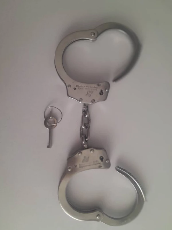 Наручники в шкіряному чохлі, Черкассы — 3/3