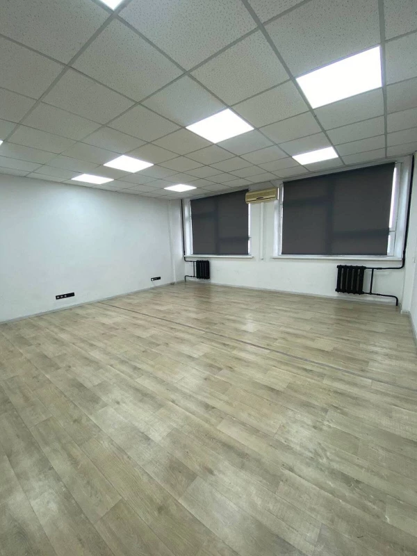 Комерційна нерухомість – 34.2 м², Київ — 4/5