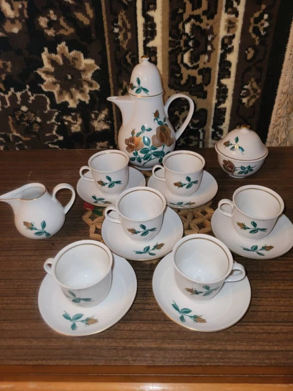 Вінтажний порцеляновий кавовий сервіз, Кривий Ріг — 2/4