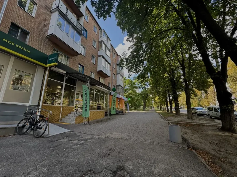 Комерційна нерухомість – 152 м², Олександрія — 4/5