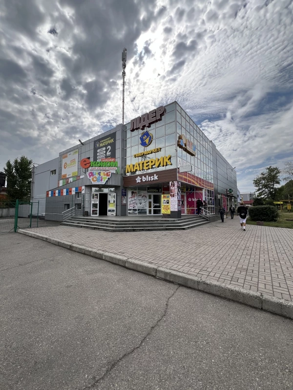 Комерційна нерухомість – 760 м²