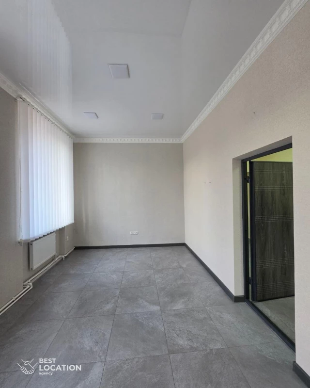 Комерційна нерухомість – 18 м², Шпола — 9/12